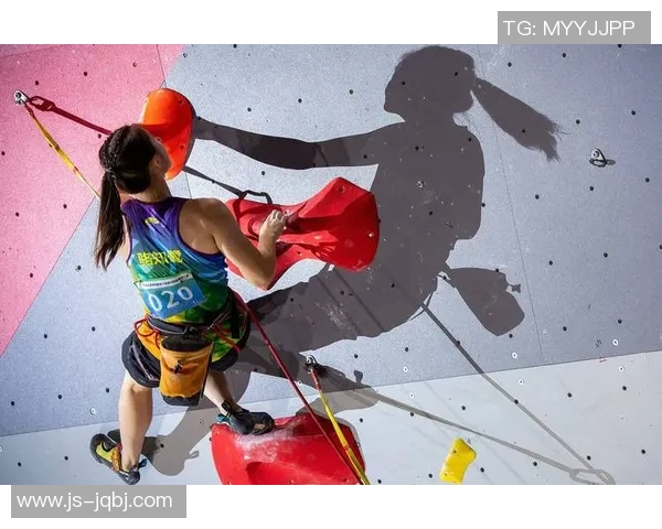 深圳攀岩队防守策略解析与攀岩热点的深度探讨 深圳攀岩队防守策略解析与攀岩热点的深度探讨