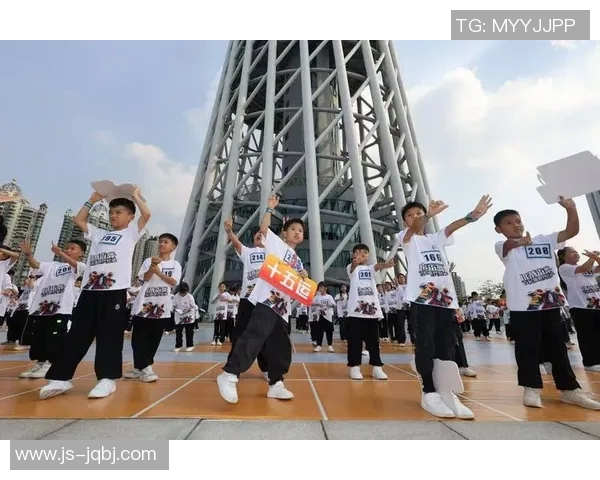 深圳街舞队创下新纪录速度排名引发热议展现年轻力量与创新精神 深圳街舞队创下新纪录速度排名引发热议展现年轻力量与创新精神